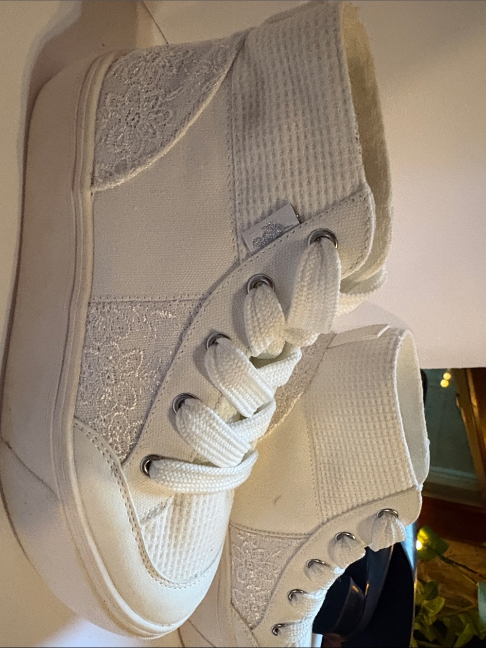 New Rocket Dog Flair White Patchwork Platform High Top Sneakers Size 6 Boho